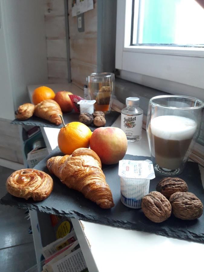 Logement De Charme Coinches Esterno foto